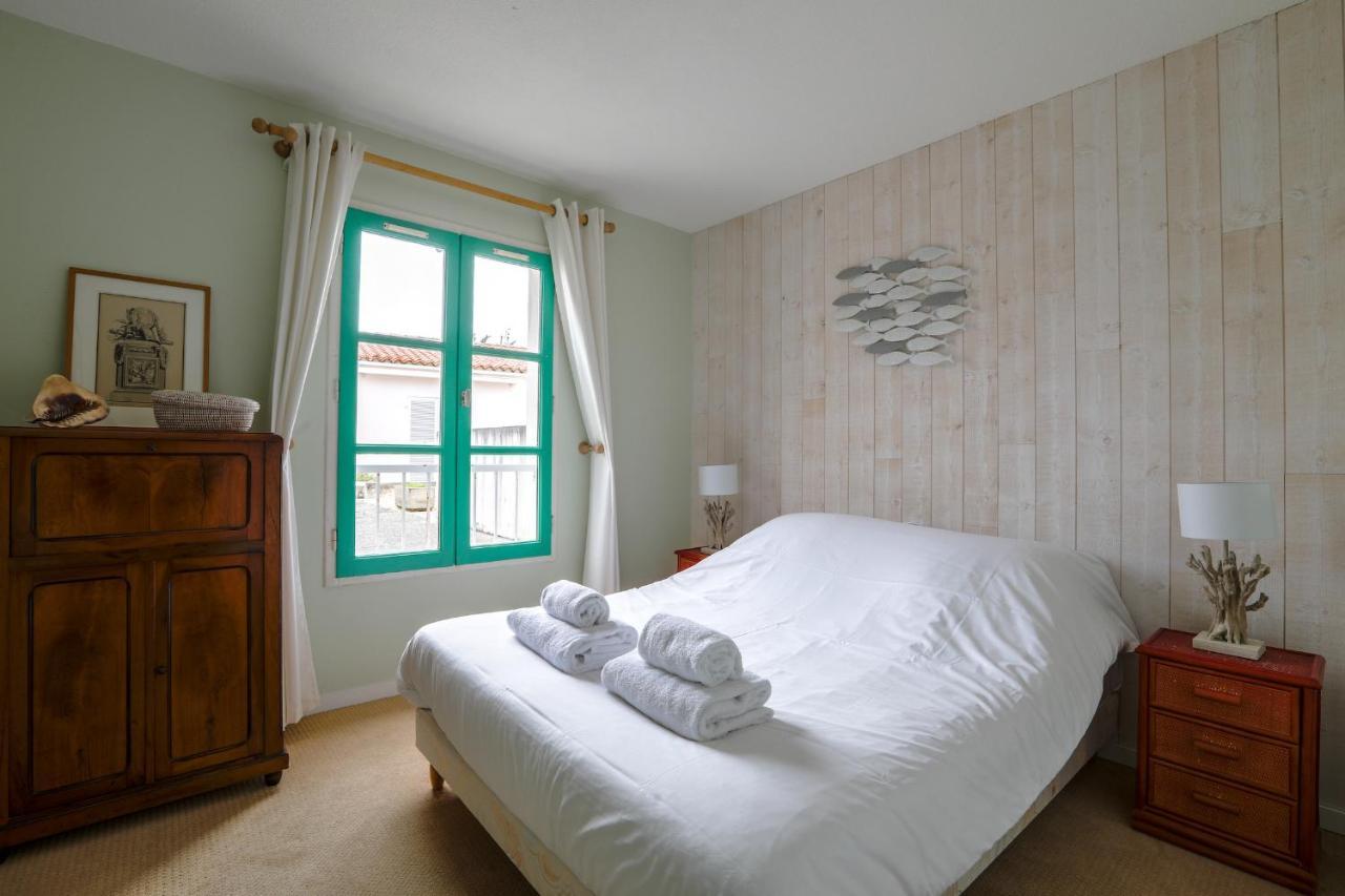 Au Coeur Du Port, Vue Unique, Appartement Pour 6 سان مارتن دو ر المظهر الخارجي الصورة